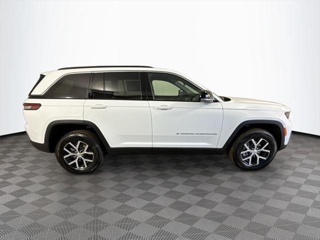 new 2025 Jeep Grand Cherokee car, priced at $34,483