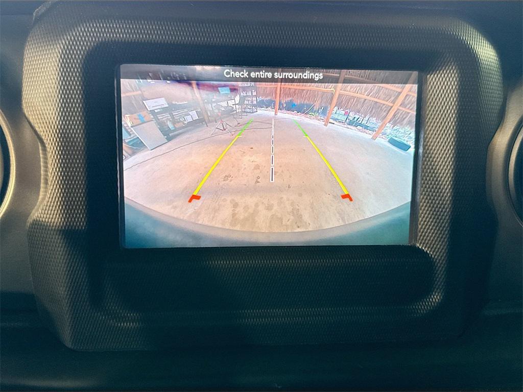 used 2022 Jeep Wrangler Unlimited car, priced at $27,753