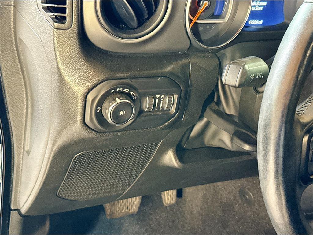 used 2022 Jeep Wrangler Unlimited car, priced at $27,753