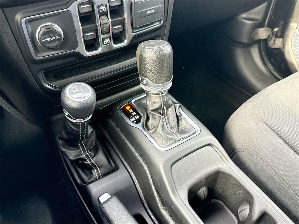 used 2023 Jeep Gladiator car, priced at $27,078