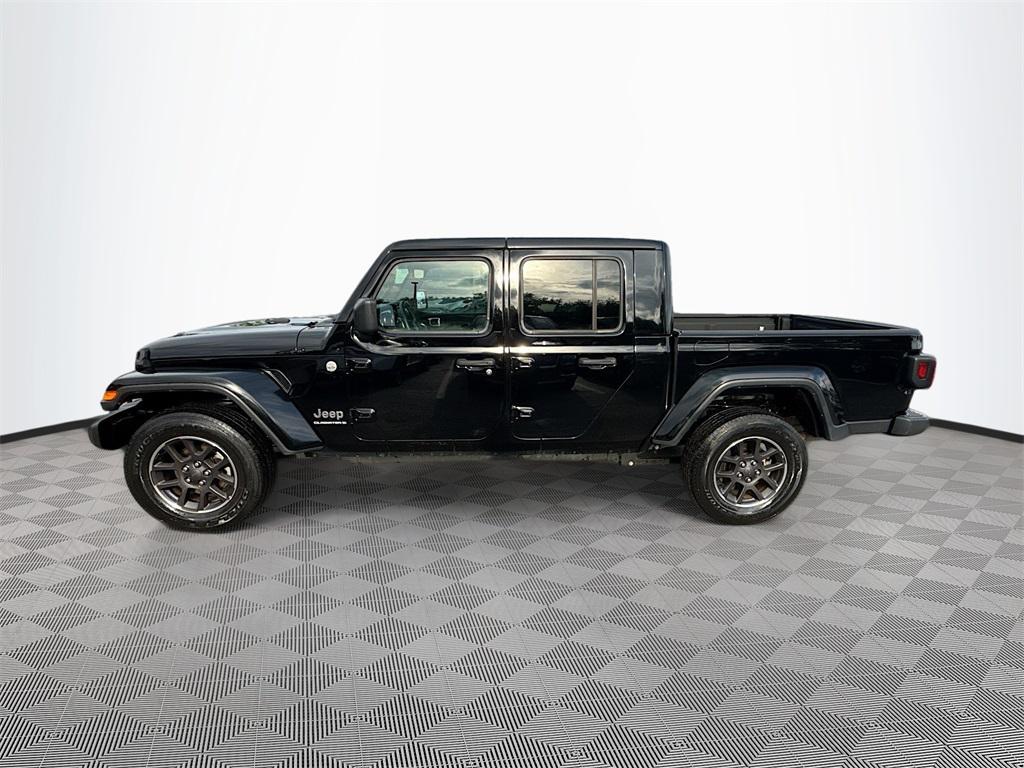 used 2023 Jeep Gladiator car, priced at $27,078