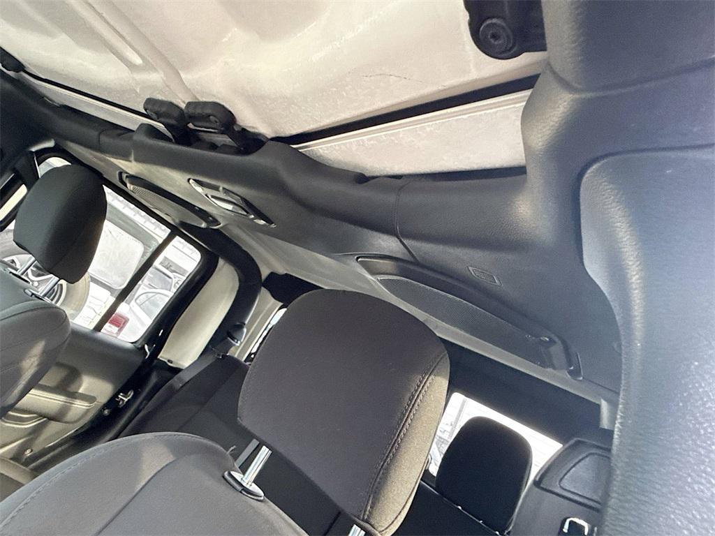 used 2023 Jeep Gladiator car, priced at $27,078