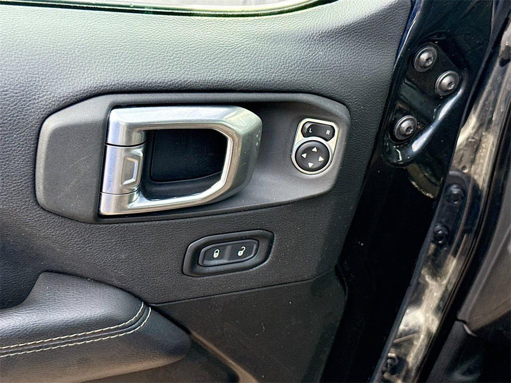 used 2023 Jeep Gladiator car, priced at $27,078