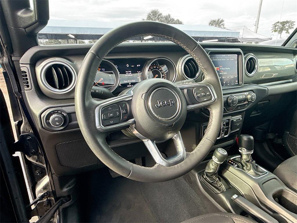 used 2023 Jeep Gladiator car, priced at $27,078