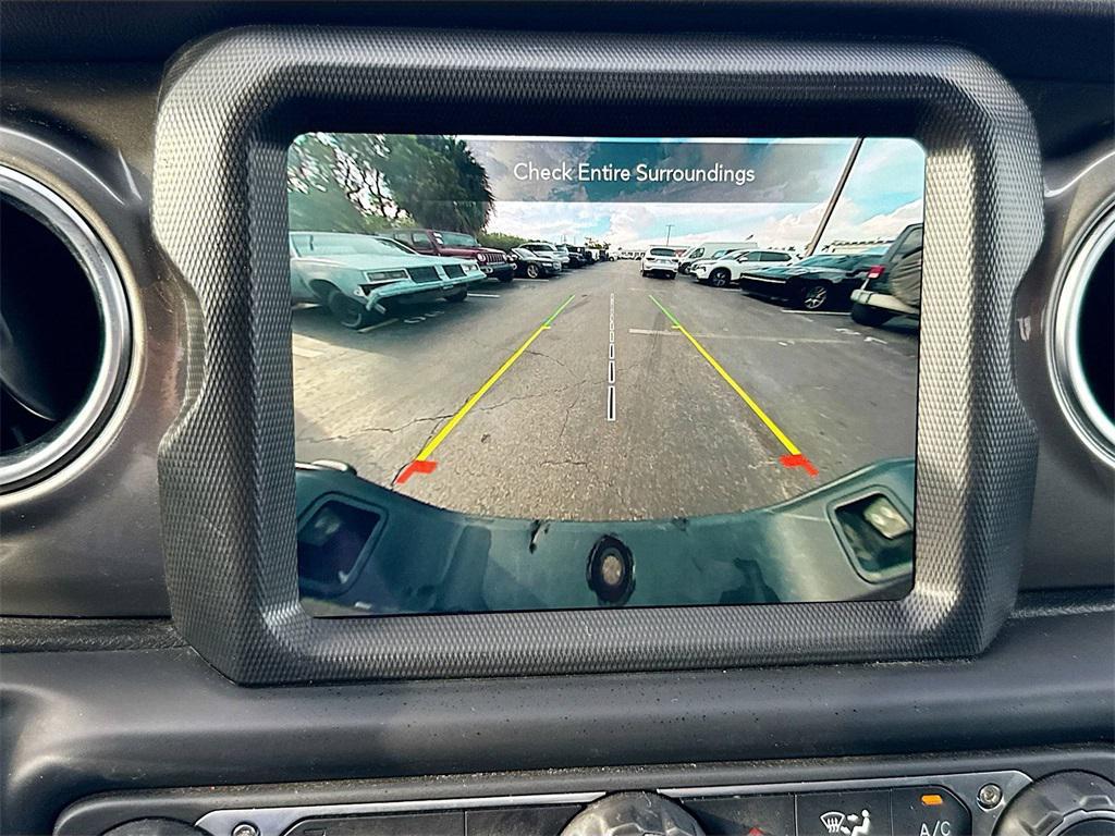 used 2023 Jeep Gladiator car, priced at $27,078