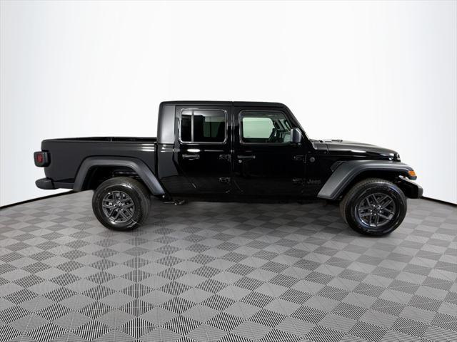 new 2025 Jeep Gladiator car, priced at $36,380
