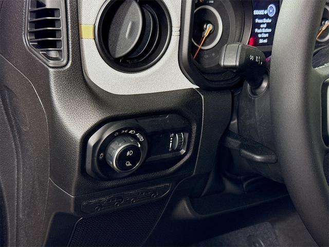 new 2025 Jeep Gladiator car, priced at $36,380