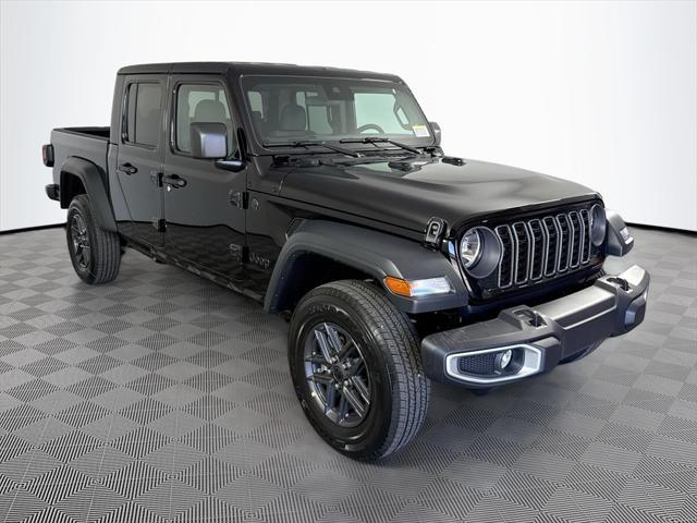 new 2025 Jeep Gladiator car, priced at $36,380