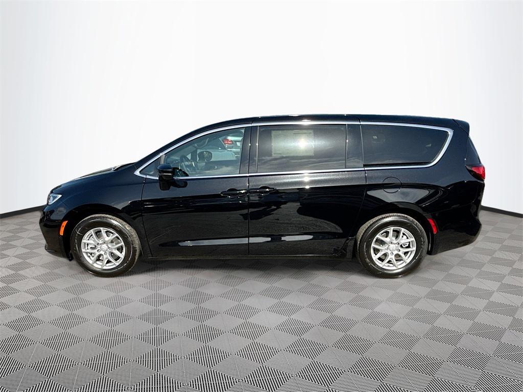 new 2026 Chrysler Pacifica car, priced at $39,912