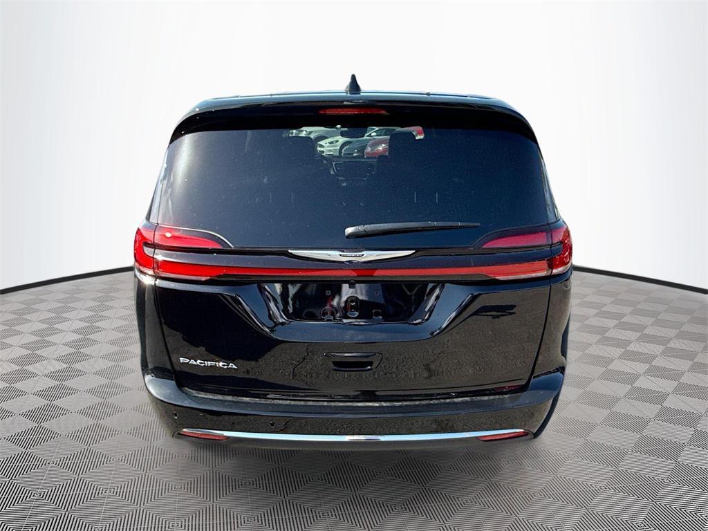 new 2026 Chrysler Pacifica car, priced at $39,912