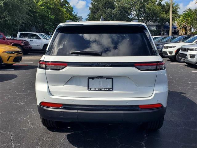 new 2024 Jeep Grand Cherokee car, priced at $36,115