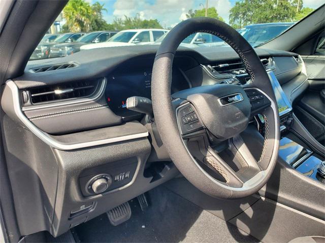 new 2024 Jeep Grand Cherokee car, priced at $36,115