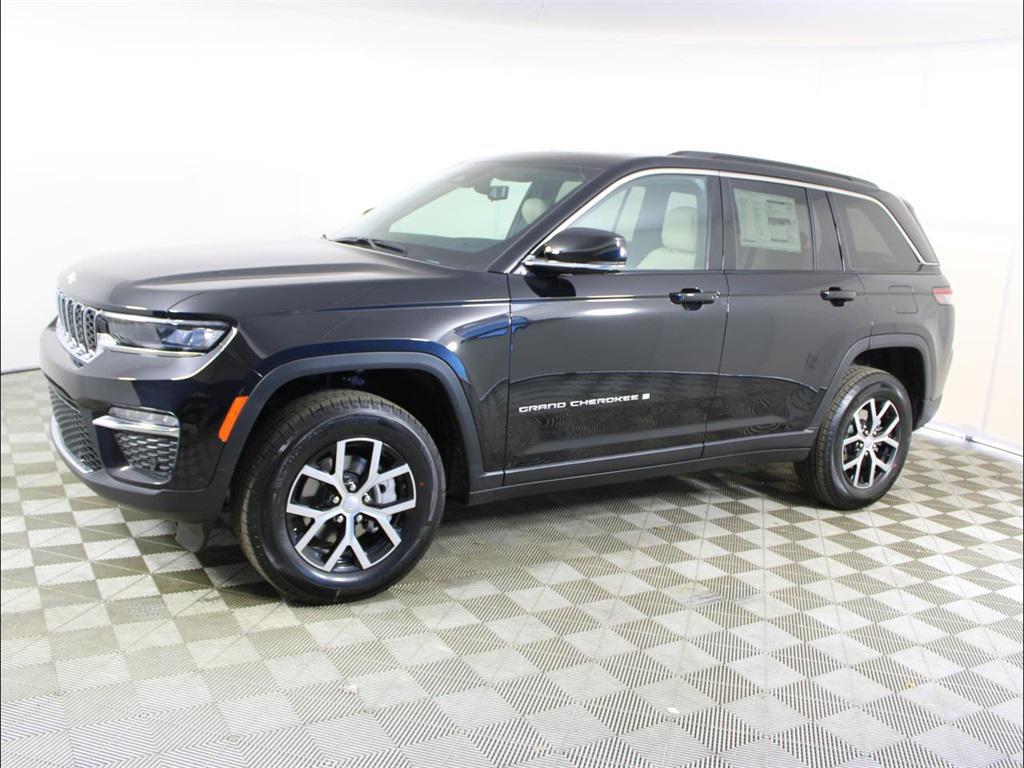 new 2025 Jeep Grand Cherokee car, priced at $38,035