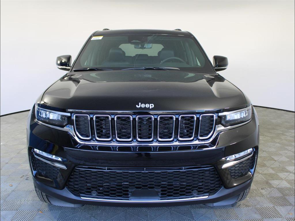 new 2025 Jeep Grand Cherokee car, priced at $38,035