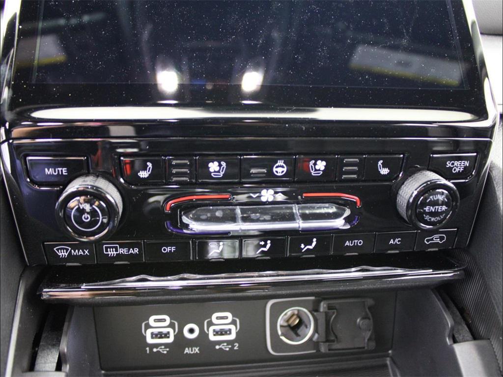 new 2025 Jeep Grand Cherokee car, priced at $38,035