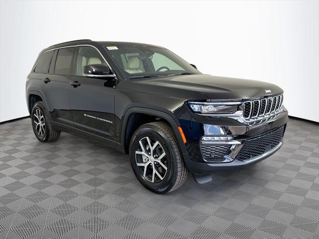 new 2025 Jeep Grand Cherokee car, priced at $39,785