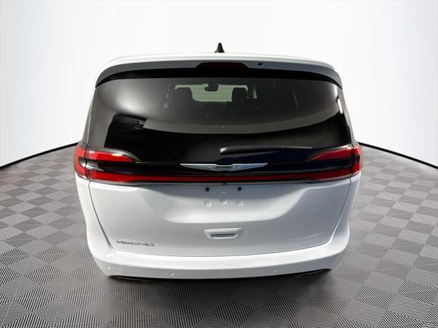 used 2025 Chrysler Pacifica car, priced at $30,740