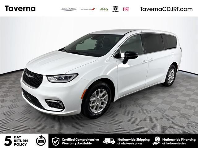used 2025 Chrysler Pacifica car, priced at $30,740