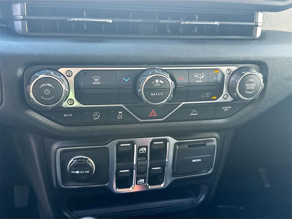 new 2026 Jeep Wrangler car, priced at $35,631