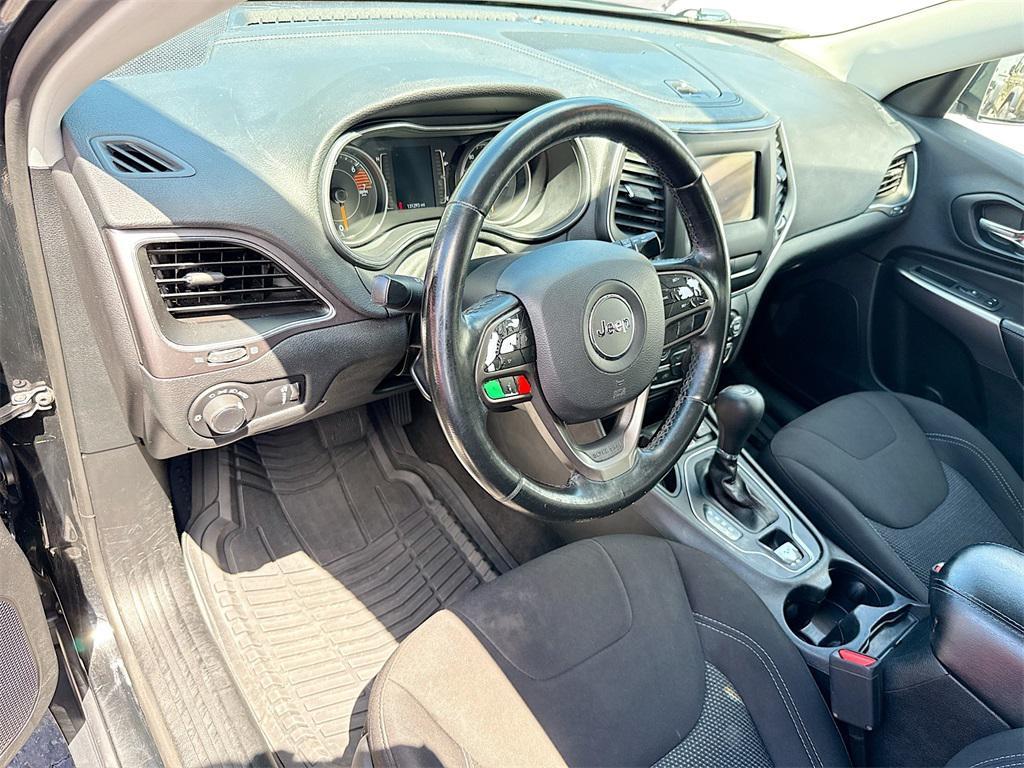 used 2020 Jeep Cherokee car, priced at $8,103