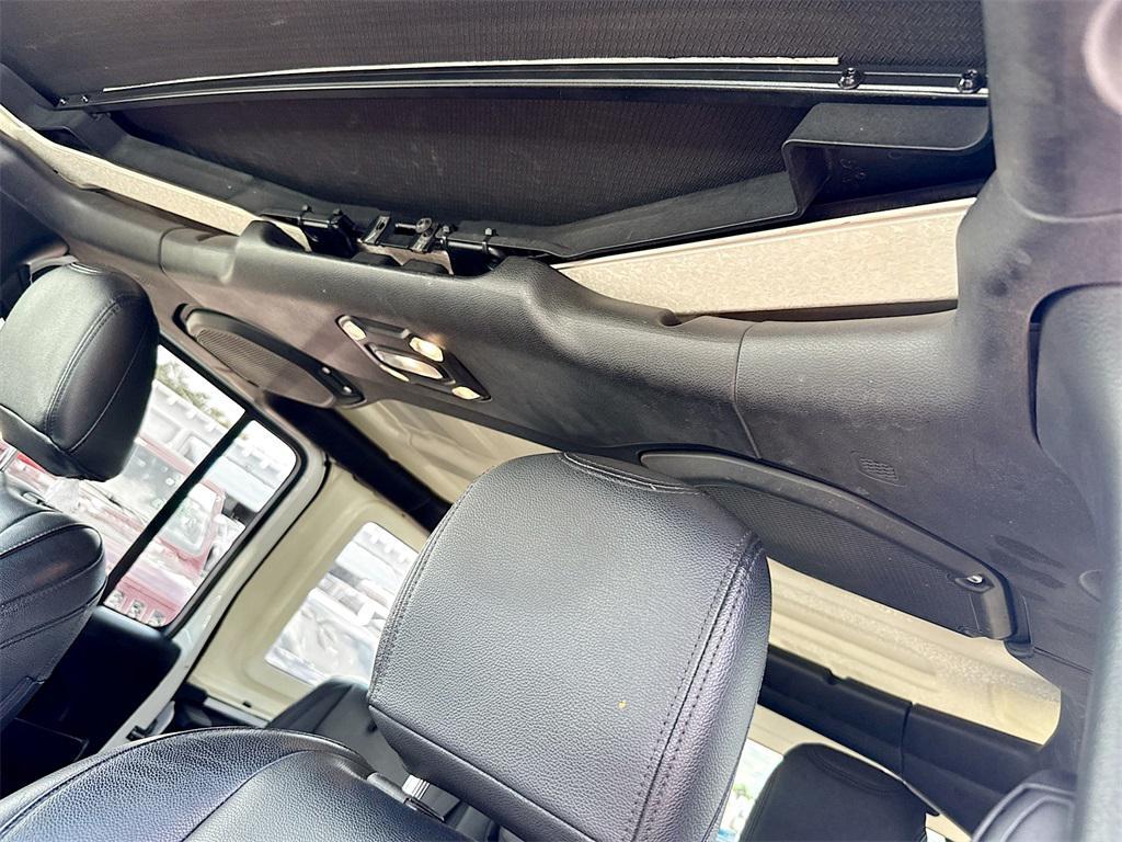 used 2021 Jeep Wrangler Unlimited car, priced at $20,246