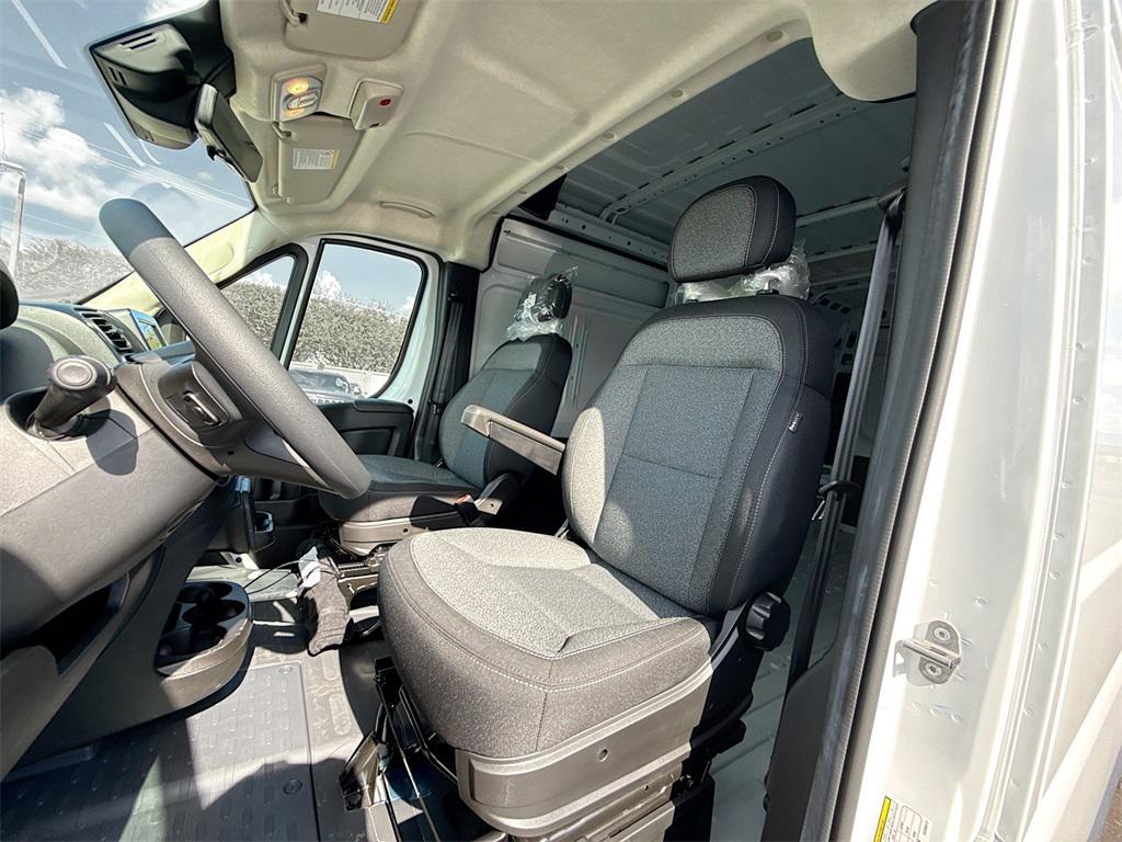 new 2025 Ram ProMaster 2500 car, priced at $43,951