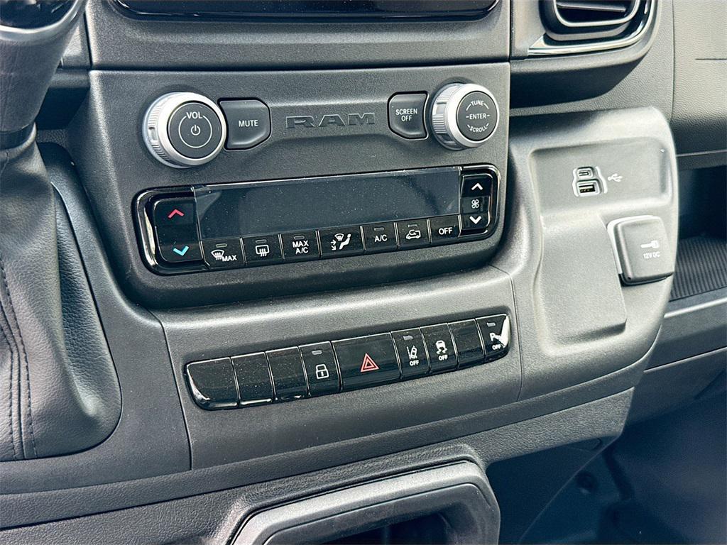 new 2026 Ram ProMaster 3500 Window Van car, priced at $45,643