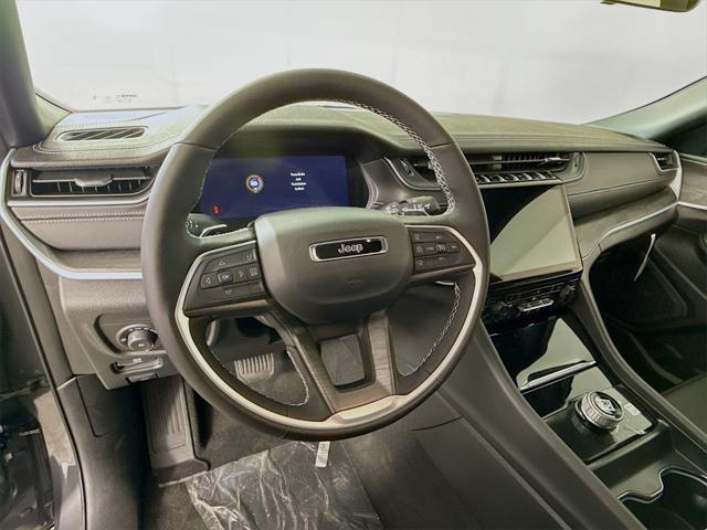 new 2025 Jeep Grand Cherokee car, priced at $37,135