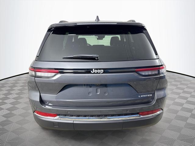 new 2025 Jeep Grand Cherokee car, priced at $37,135