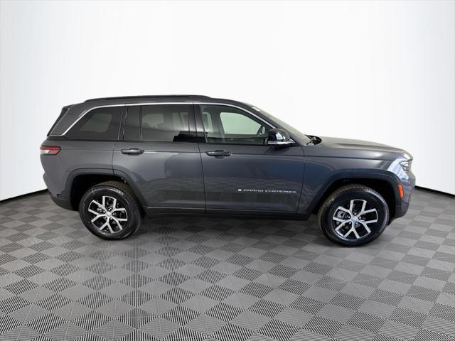 new 2025 Jeep Grand Cherokee car, priced at $37,135