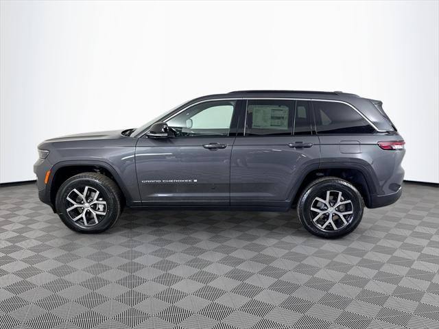 new 2025 Jeep Grand Cherokee car, priced at $37,135