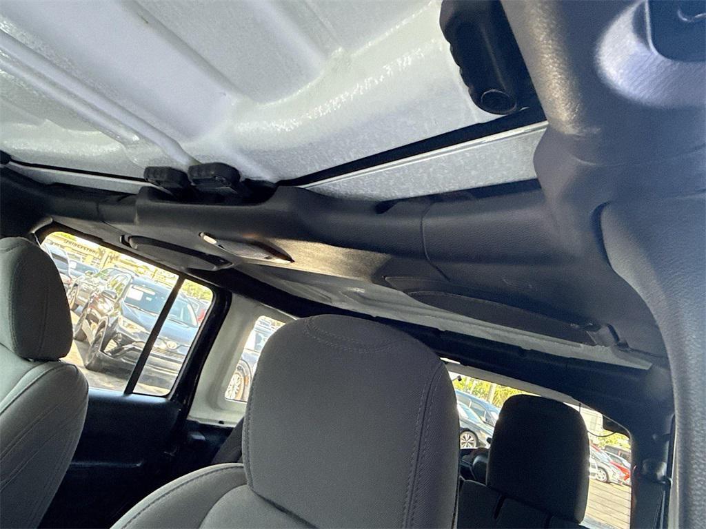 used 2021 Jeep Wrangler Unlimited car, priced at $26,213