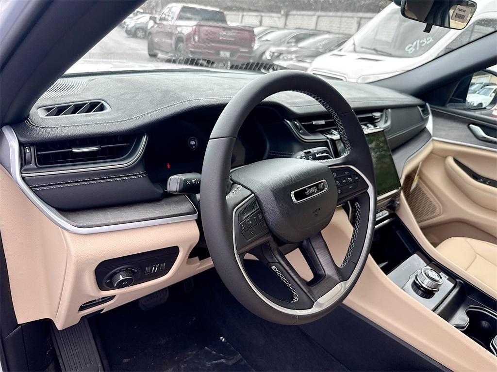 new 2025 Jeep Grand Cherokee L car, priced at $37,069
