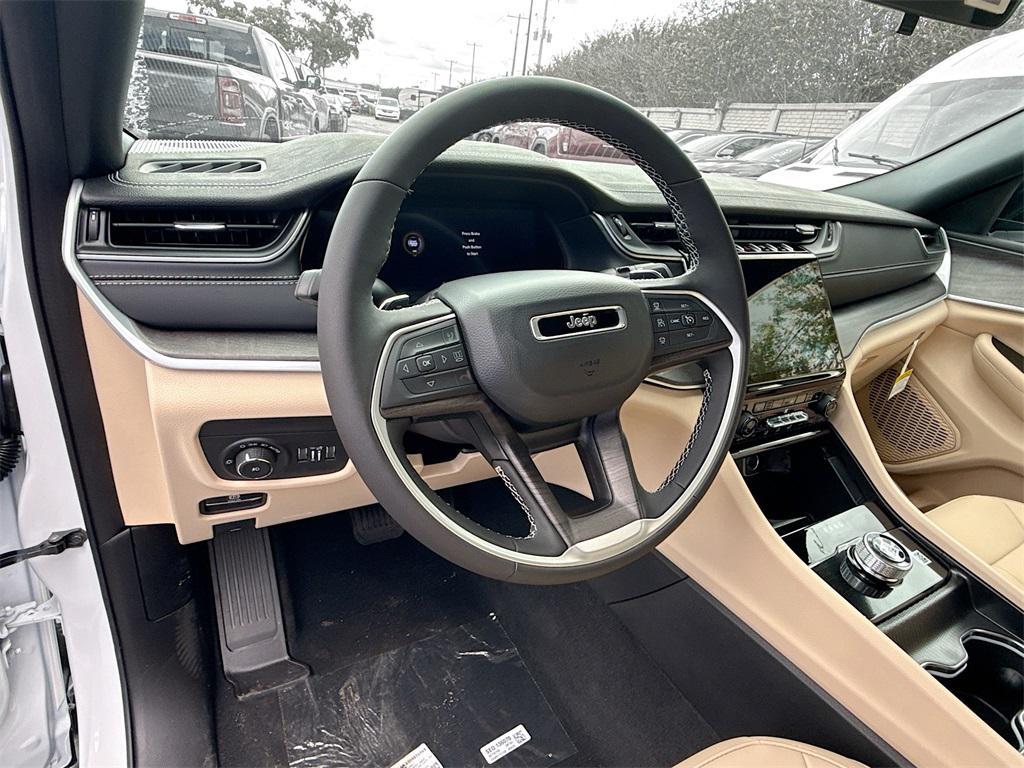 new 2025 Jeep Grand Cherokee L car, priced at $37,069