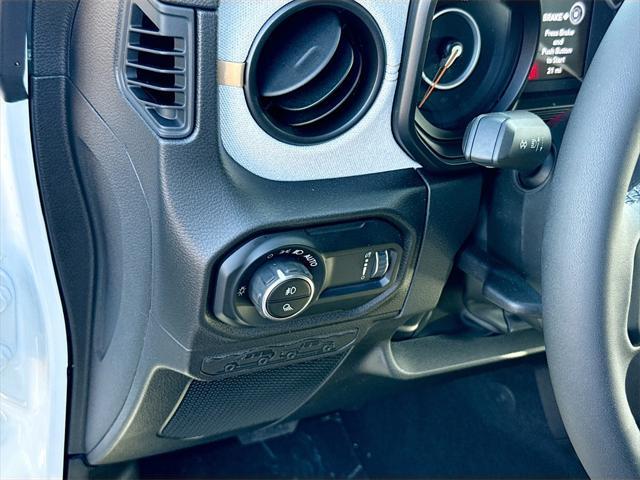 new 2025 Jeep Gladiator car, priced at $35,873