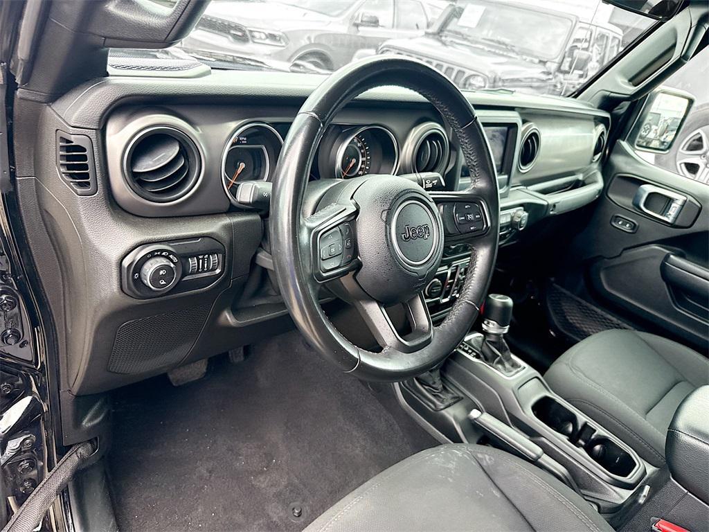 used 2021 Jeep Gladiator car, priced at $27,552