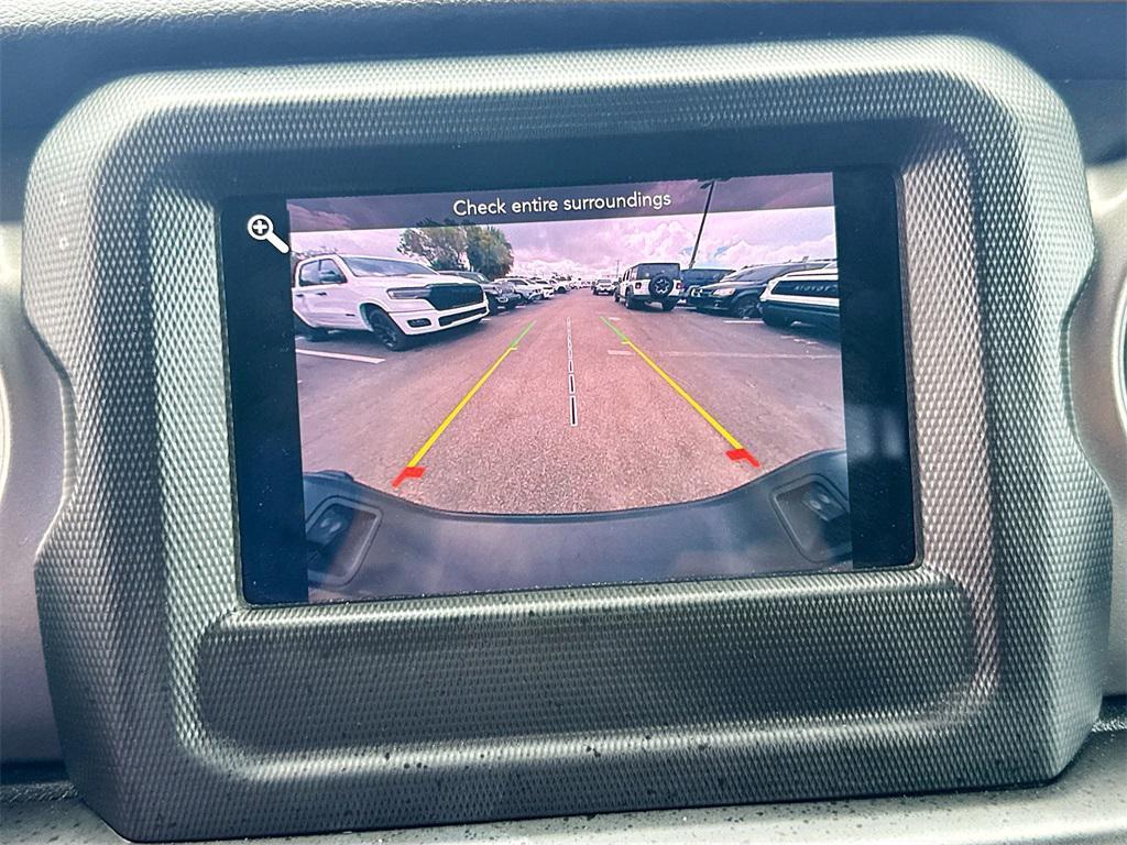 used 2021 Jeep Gladiator car, priced at $27,552