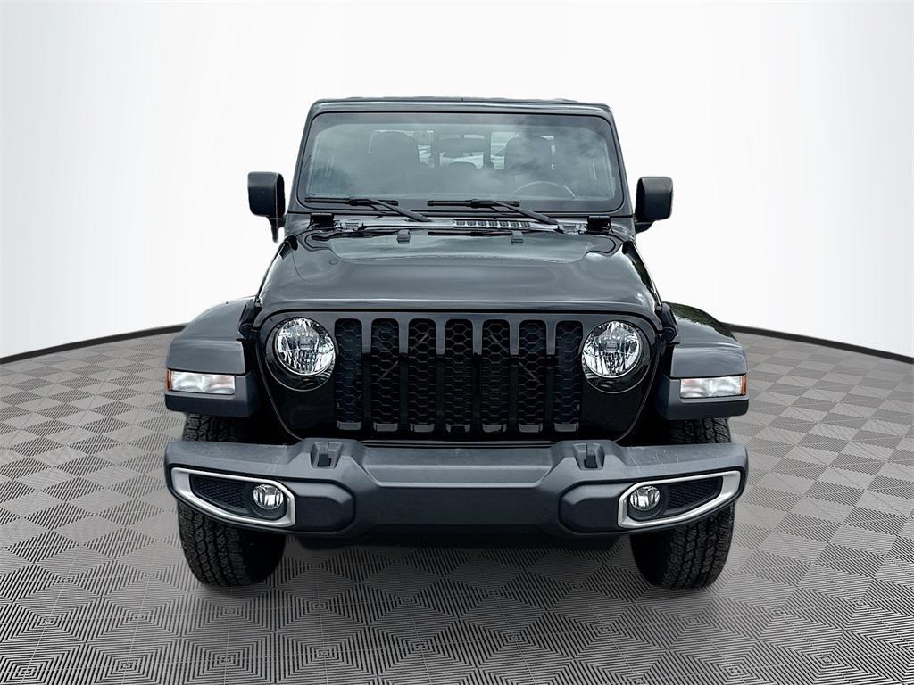 used 2021 Jeep Gladiator car, priced at $27,552