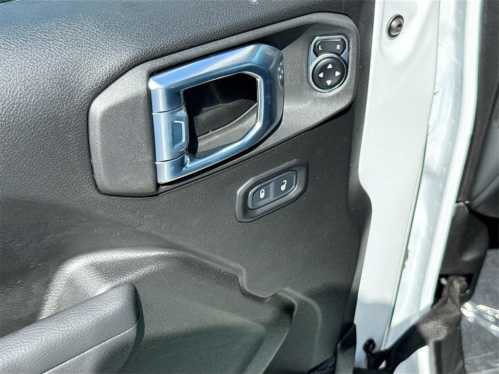 new 2026 Jeep Wrangler car, priced at $47,591