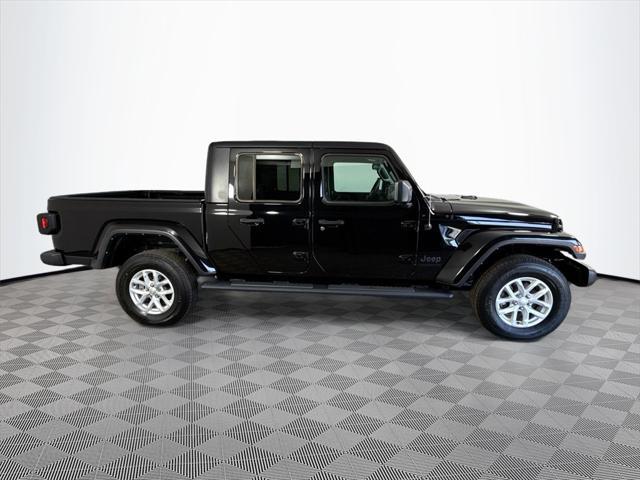 new 2023 Jeep Gladiator car, priced at $32,615