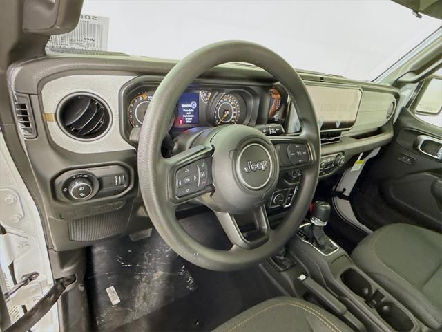 new 2025 Jeep Gladiator car, priced at $35,674