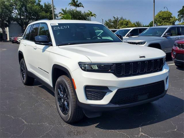 new 2024 Jeep Grand Cherokee car, priced at $35,829