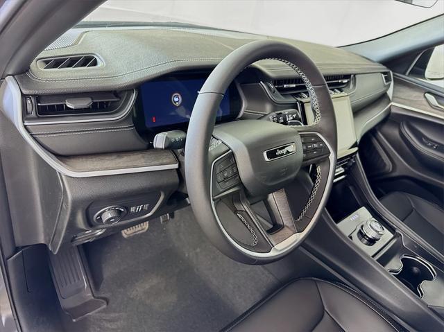 new 2025 Jeep Grand Cherokee car, priced at $35,146