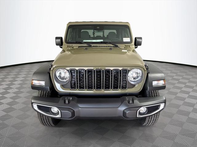 new 2025 Jeep Gladiator car, priced at $39,015