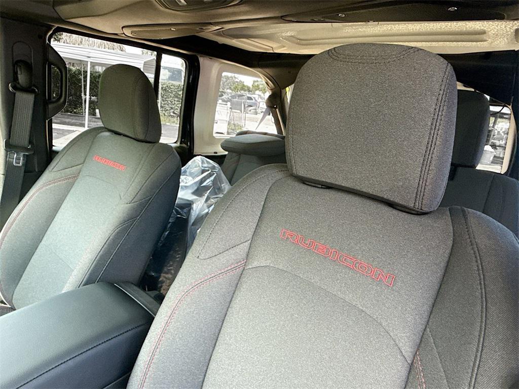 new 2025 Jeep Wrangler car, priced at $48,407