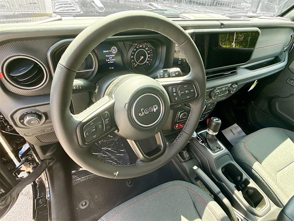 new 2025 Jeep Wrangler car, priced at $48,407