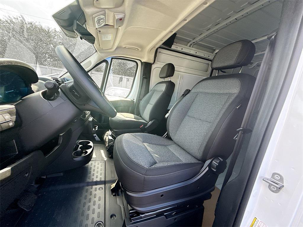 new 2025 Ram ProMaster 2500 car, priced at $43,951