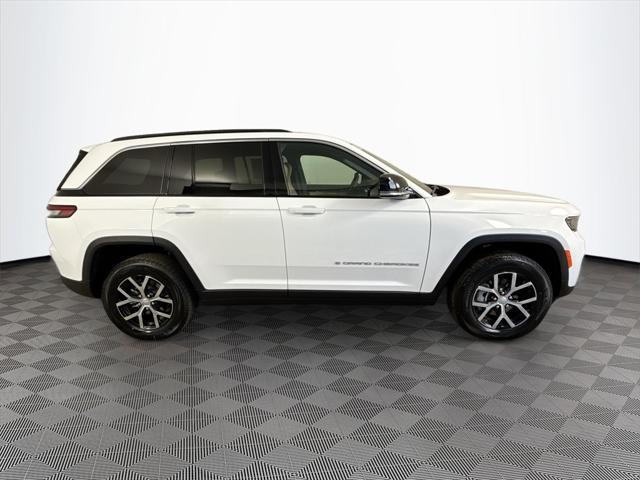 new 2025 Jeep Grand Cherokee car, priced at $37,283