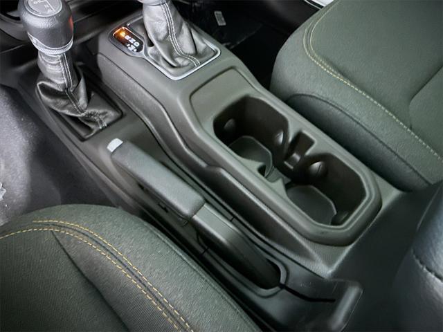 new 2025 Jeep Gladiator car, priced at $35,881