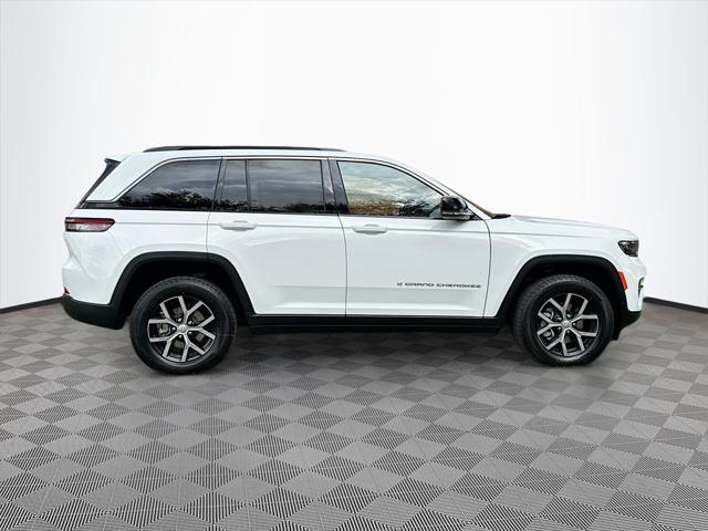 new 2025 Jeep Grand Cherokee car, priced at $39,283